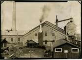 Torvpulverfabriken i Vislanda sedd från utlastningsbryggan
