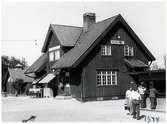 Karungi station.