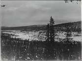 Utsikt över Porjus från bergen på södra sidan.