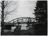 Uppsala - Gävle Järnväg, UGJ. Bro över Dalälven vid Älvkarleö på linjen mellan Tierp och Gävle.