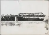 Provbelastning av järnvägsbron över Piteälven vid Älvsbyn på linjen mellan Älvsbyn och Laduberg.