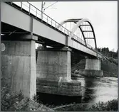 Bron över Skellefeälven på linjen mellan Karsbäcken och Kusfors längs norra stambanan.