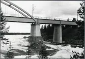Bron över Skellefteälven på linjen mellan Karsbäcken och Kusfors längs norra stambanan.