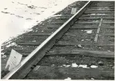 Del av bangården efter olyckan 1956-03-29 då tåg 93, 'Nordpilen, spårade ur vid Granbo station.