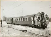 Statens Järnvägar, SJ YCo6 834 och SJ UCFo6y 1845 skador efter kollision med Nordpilen 1955.