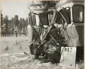 Statens Järnvägar, SJ YCo6 834 skador efter kollision med Nordpilen 1955.