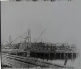 Album med fotografier från Bohusbanan.
Bro över Göta älv, från arbetsplatsen.