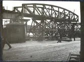 Album med fotografier från Bohusbanan.
Bro över Göta älv.
1:a brospannet under uppläggning.