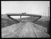 Vägbro vid Vagnhärad vid 18,079 kilometer. Statsbanan Järna - Norrköping.