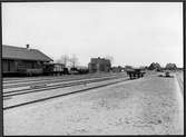 Nyköping station vid 56,350 kilometer. Statsbanan Järna - Norrköping.