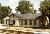 Oxie station 1971. Malmö - Ystad Järnväg, MYJ. Stationen öppnad 1874, avbemannad 1979. Banan elektrifierades 1996. Till SJ 1941.