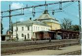 Stationen kallas KALMAR CENTRAL från 15.5.1930 
Stationshuset tillbyggt 1911