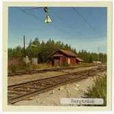 Lastplats med liten träkur.Lastplats öppnad 1917-08-02.