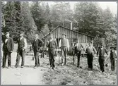 Gruppbild av banarbetare vid Ängelsberg.