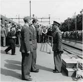 Generaldirektör Erik Upmark med flera på Uddevalla station.