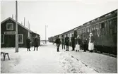 Krigsinvalidtåg i Haparanda provisoriska station.