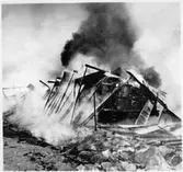 Brand i tåg och snögalleri vid Riksgränsen.