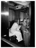 Resande med 1:a klass sovkupé. Statens Järnvägar, SJ ABo2c.