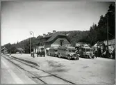 Bussar vid Dingle station. Statens Järnvägar, SJ.