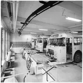 Statens Järnvägar, SJ buss 2638, SJ buss 3098 och SJ buss 2780. Verkstad, Jönköping.