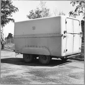 Statens Järnvägar, SJ släpvagn 8434 med dubbla hjulpar.