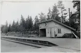Furuvik hållplatsstuga.