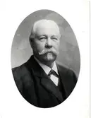 Stationsinspektor Nils Reinhold Georg Siegbahn.