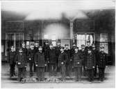 Stationspersonalen vid Liljeholmen 1889.