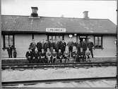 Elektrotekniska utskottet i Verein Deutscher Eisenbahnverwaltungen resa i Norrbotten år 1923, här porträtterade vid Polcirkeln.