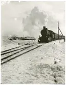 Bergslagernas Järnväg, BJ ånglok på väg genom en växel.