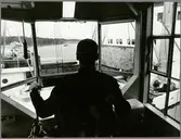 Lossning och lastning vid Oxelösunds hamn.