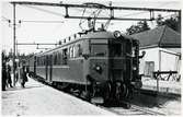 Østfoldbanen. Motorvagn på station. Norska Statsbanorna, NSB, BM 65a 19.