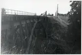 Järnvägsbro på linjen mellan Vara och Håkantorp i riktningen mot Håkantorp