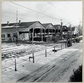 Järnvägsövergång öster om stationen i Mjöhult.