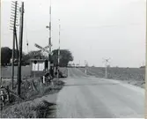 Järnvägsövergång med vaktkur vid Bolleröd på linjen mellan Löberöd och Askeröd.