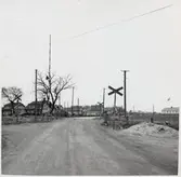 Järnvägsövergång vid norra infarten till Hammenhög station, på sträckan mellan Gärsnäs och Borrby.