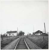 Järnvägsövergång vid Kyrkheddinge, på sträckan mellan Staffanstorp och Dalby. Sedd i riktning mot Kyrkheddinge station.