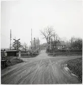 Järnvägsövergång vid bangården på Björnstorp station, på sträckan mellan Dalby och Veberöd.