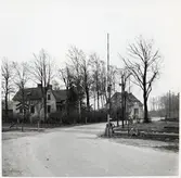 Järnvägsövergång vid Lunnarp station, på sträckan mellan Tomelilla och Smedstorp.