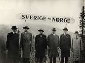 Invigning av elektrifieringen Storlien-Järpen 29/9 1945. Fr.v. Dc Dahlberg, landshövding Löfgren, Gd Dahlbeck, Gd Granholm, Gd Lökken Oslo, de Nyhus Trondheim