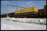Flakvagn SJ Sdins. Med lastbilssläp.