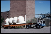 Transportbehållare för socker på lastbilssläp.