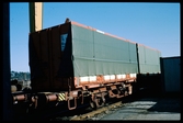 Statens järnvägar SJ Lgis lastad med container.