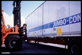 Lastning av SJ Jumbocontainer på lastbilssläp.