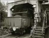 Trafikaktiebolaget Grängesberg - Oxelösunds Järnvägar, TGOJ M5 5145 lastas.