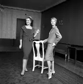 Jörnstedt visar höstmodet.
25 september 1958.