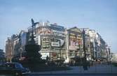 Piccadilly Circus, reklamskyltar