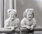 Enligt fotografens journal nr 7 1944-1950: 