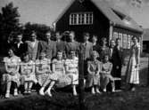 Skolkort från Flistads skola 1950.
Stående fr.v:
1. Bengt Johansson
2. Lennart Gustavsson
3. Rune Svensson
4. Evert Hagström
5. Kjell Rydberg
6. Harry Johansson
7. Jan Erik Vadén
8. Bengt Karlsson
9. Sune Andersson
10. Göran Svantesson
Sittande fr.v:
1. Vera Vilhelmsson
2. Astrid Nilsson
3. Berit Johansson
4. Margret Eriksson
5. Solveig Byberg
6. Sara Sigurd
7. Barbro Svensson

Lärarinnan Gunnel Karlsson.