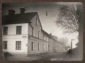Hörnet Järnbrogatan, nuvarande S:t Olofsgatan - Dragarbrunnsgatan, Uppsala sannolikt 1920-tal